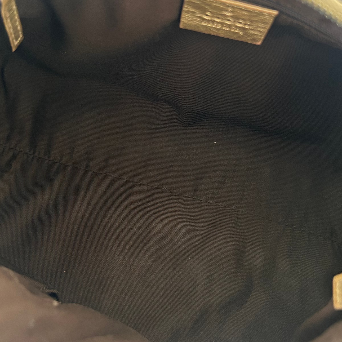 Gucci GG Canvas Gold Abbey Hobo Bag interior view